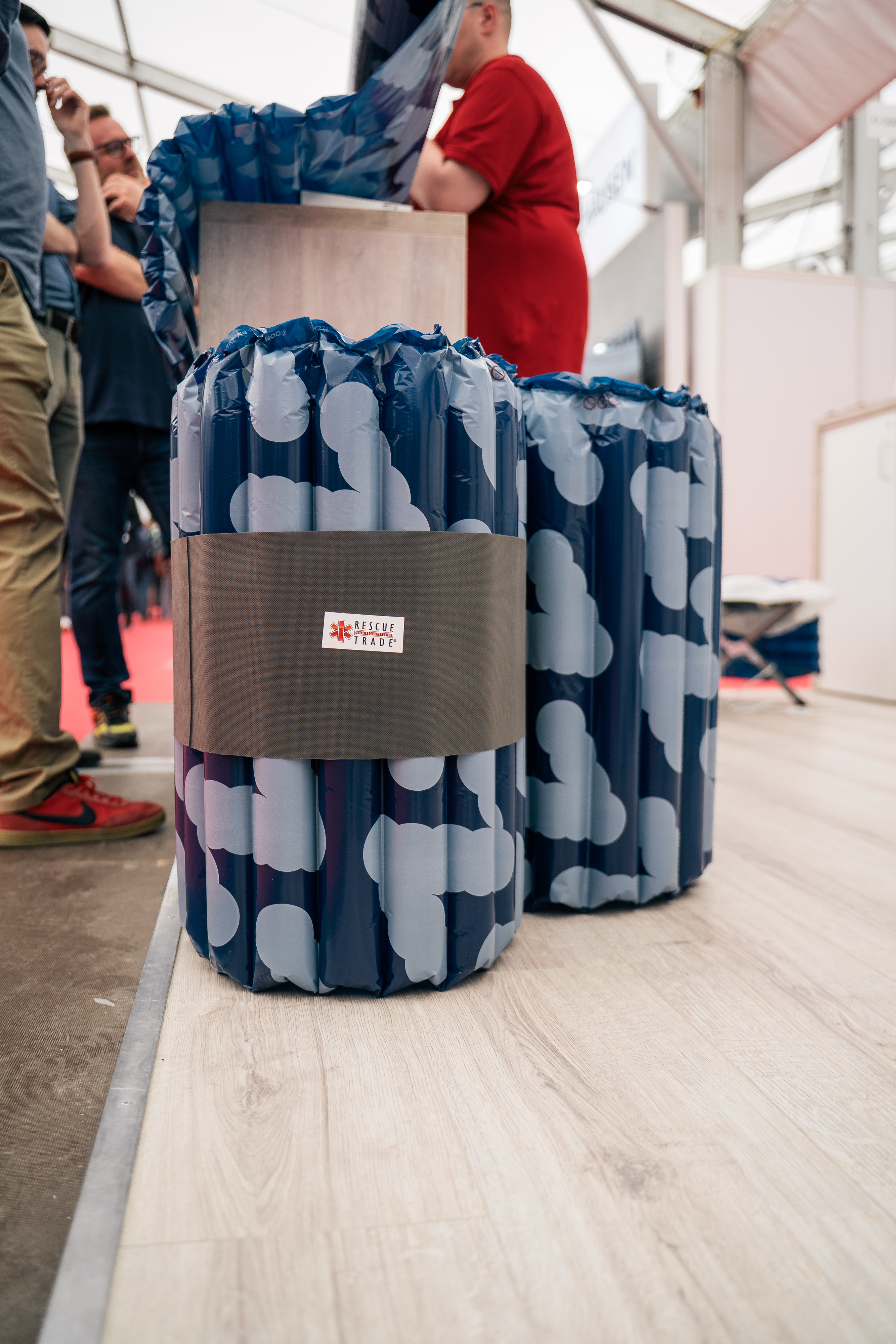 Air mattress, the material inflated film is Polyethylene with EVOH barrier and the pillowacase is Polypropylene non-woven. The measurements are 197x65x6 cm and it is 200 gram light. Color is blue. Used mattresses can be returned to be processed into new material